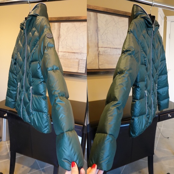 Guess Puffer Down Jacket | Emerald Green | Hooded - Picture 5 of 15
